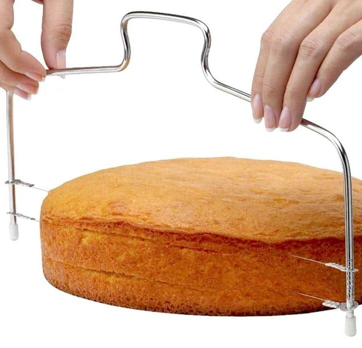 Cake en taartsnijder met staaldraad